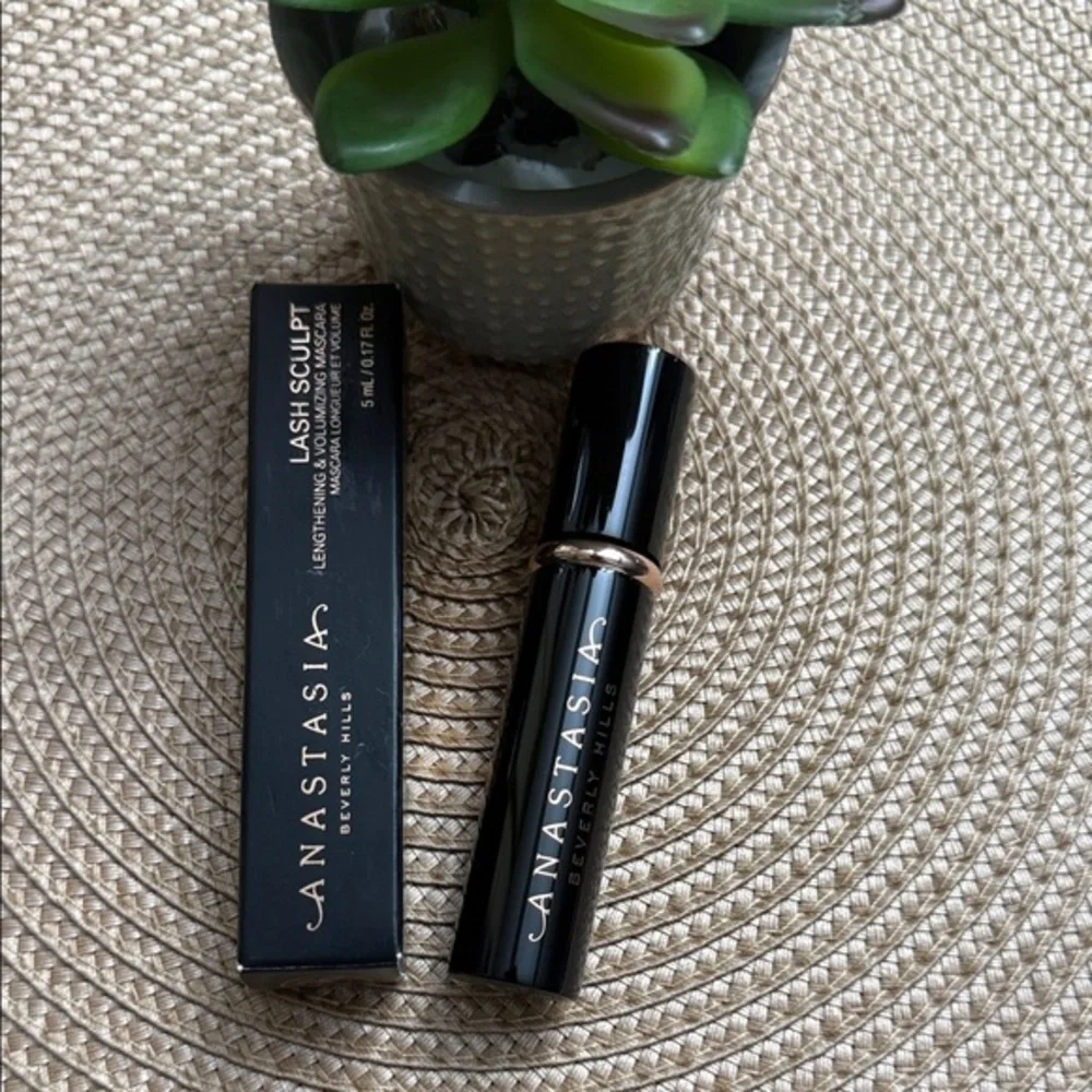 Anastasia🔥 Lash Sculpt Lengthening & Volumizing Mascara